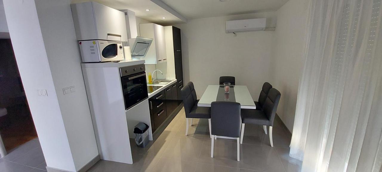 Ferienwohnung Lucija Kaštela Exterior foto